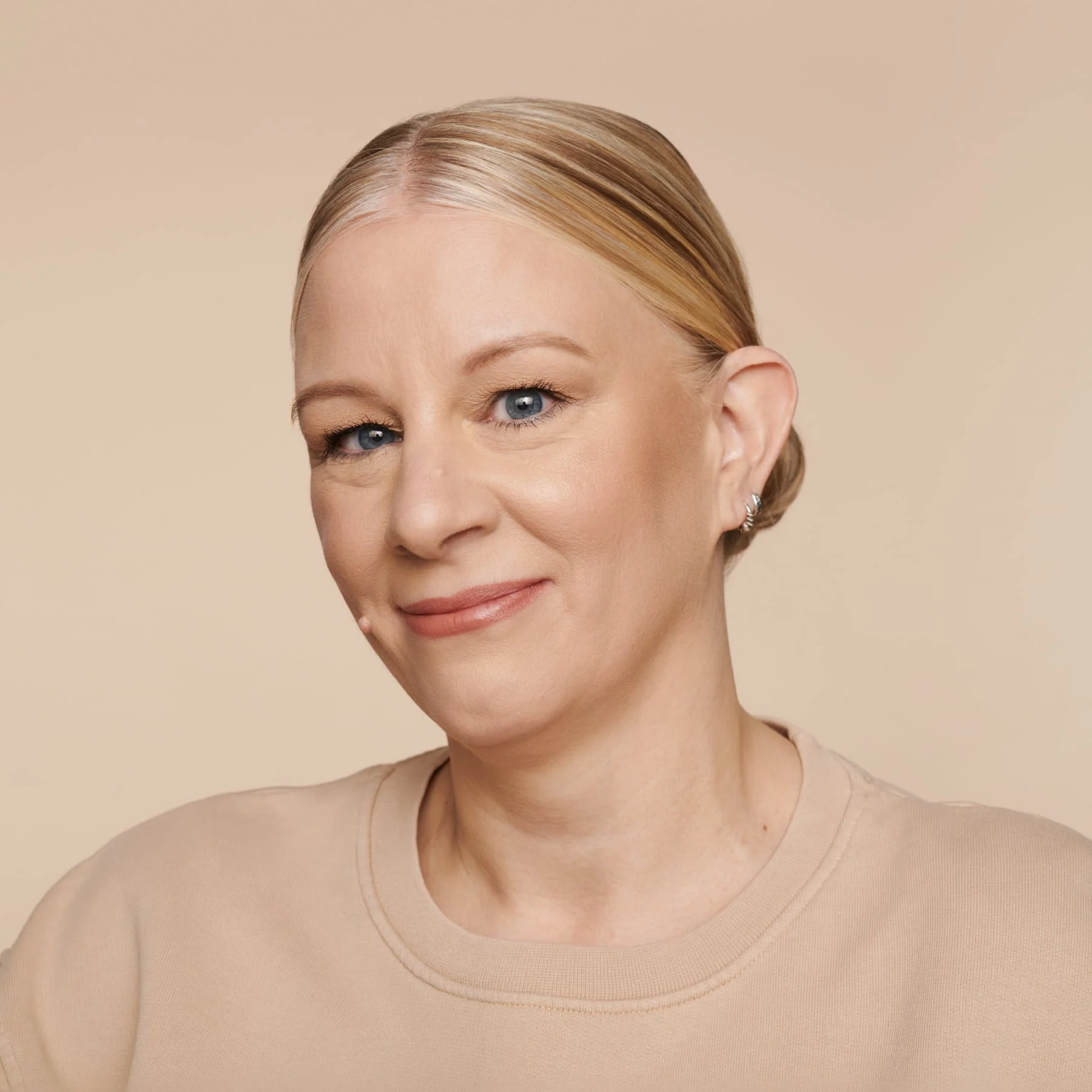 Catrice HD Liquid Coverage Foundation 30ml - Image 7