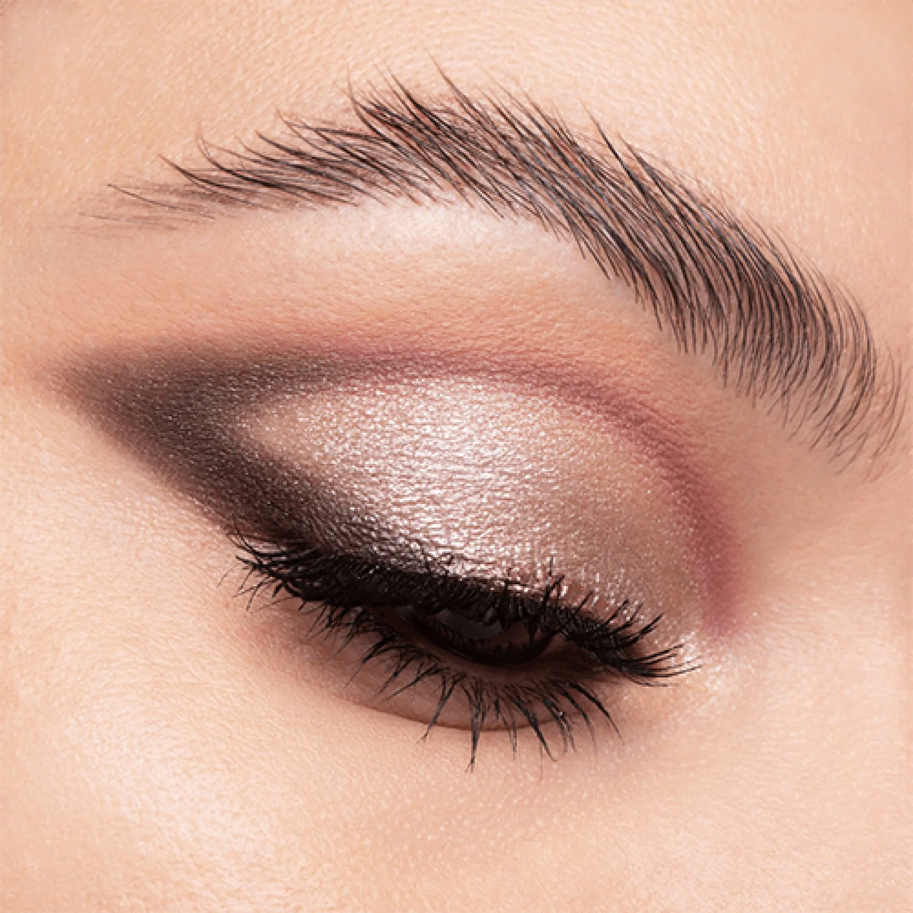 Catrice Pro Next-Gen Nudes Slim Eyeshadow Palette 010 Courage is Beauty - 14 shades - Image 3