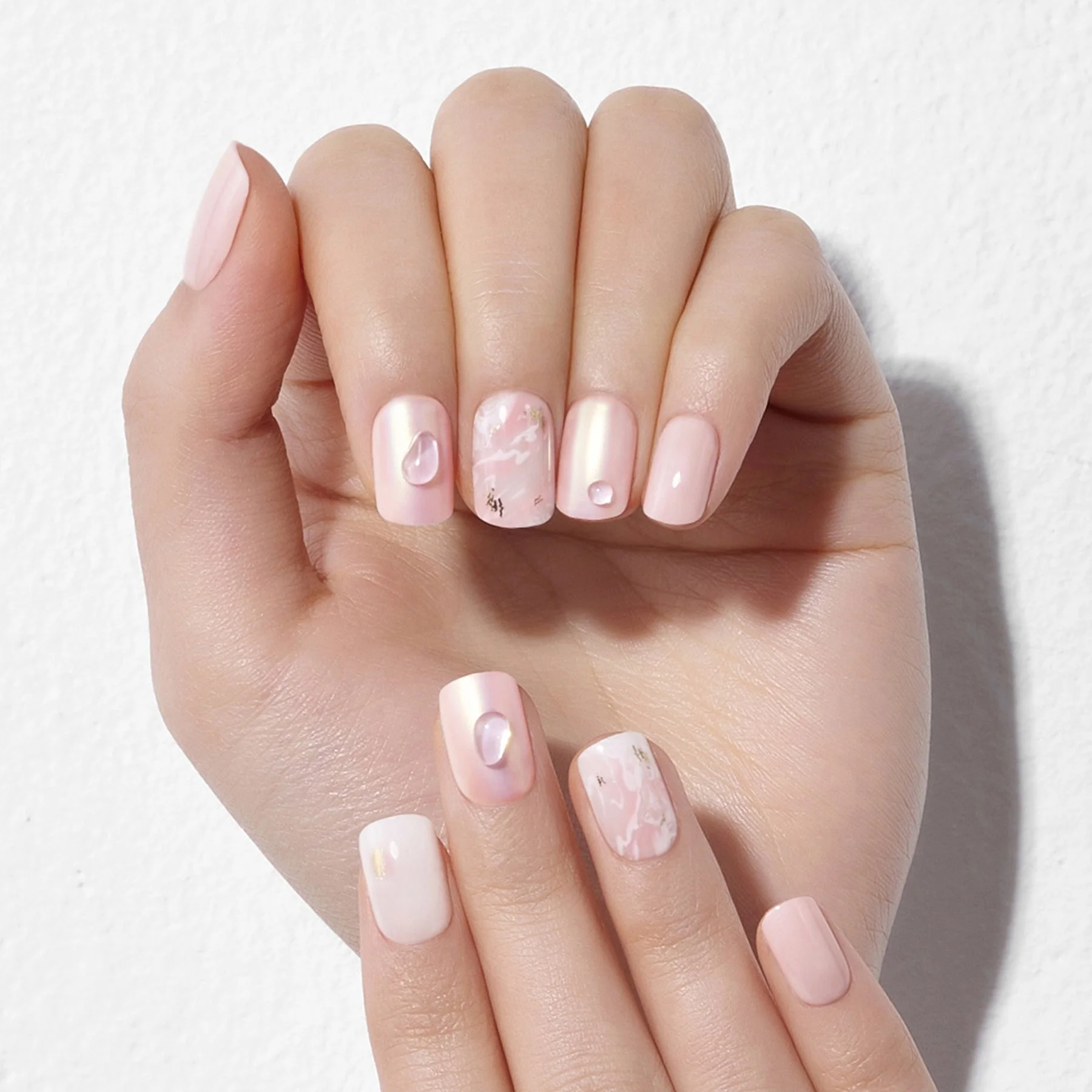 Dashing Diva Magic Press Press-On Nails - Image 4
