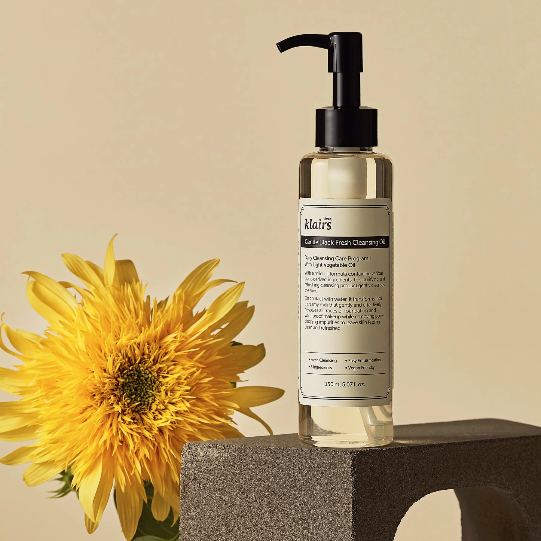 Dear, Klairs Gentle Black Fresh Cleansing Oil 180ml - Image 2