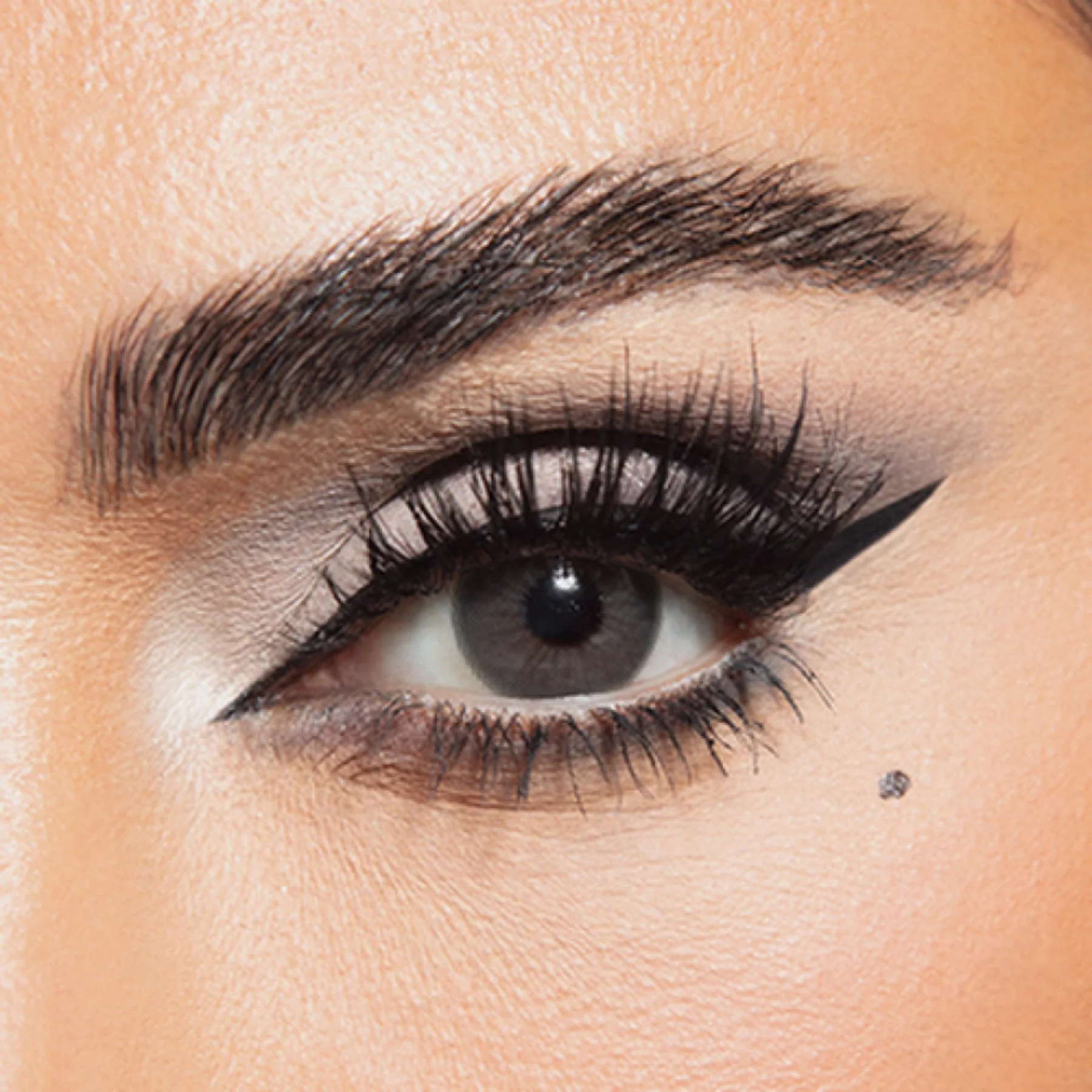 DIVA Colored Contact Lenses - Image 2