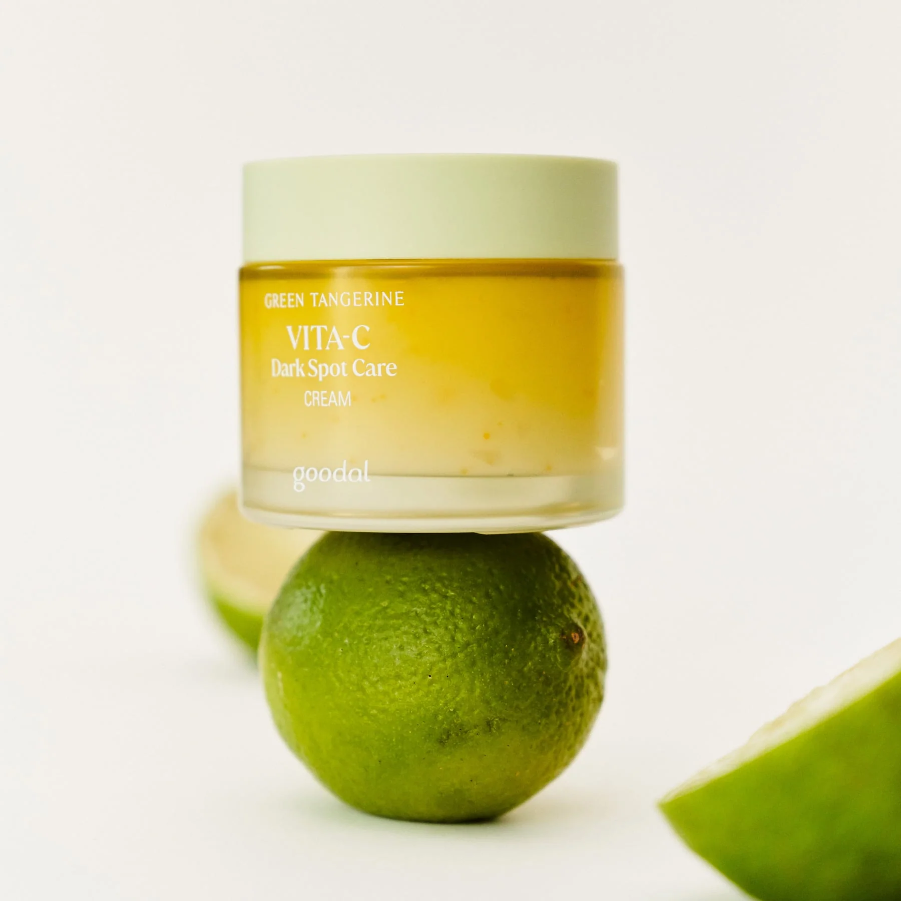 Goodal Green Tangerine Vita C Dark Spot Care Cream 50ml - Image 2
