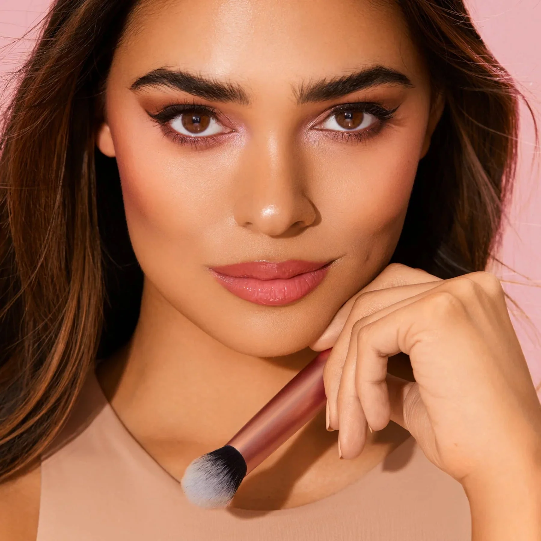 Real Techniques Expert Face Makeup Brush - Image 3