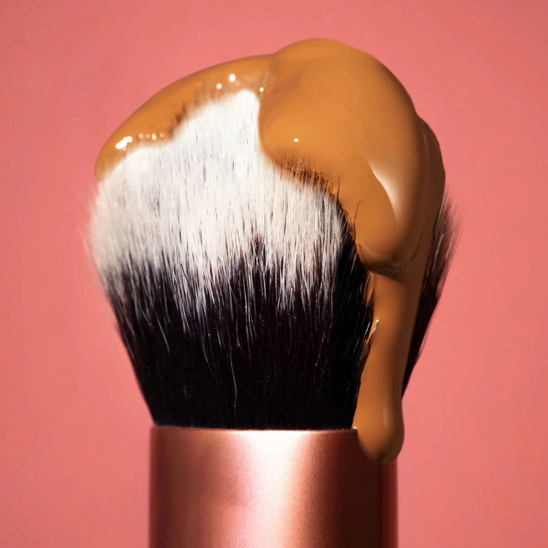 Real Techniques Expert Face Makeup Brush - Image 4
