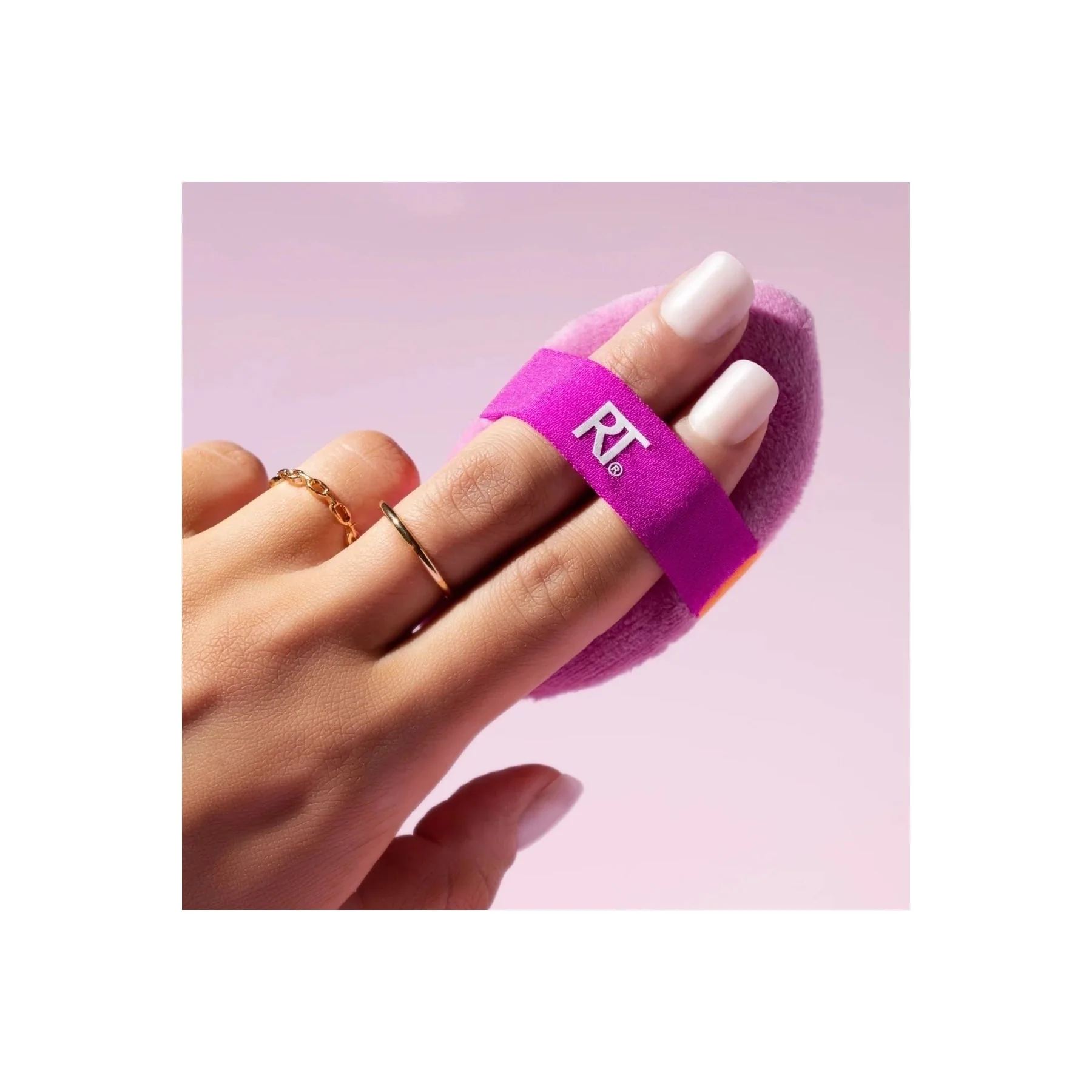 Real Techniques Miracle 2-in-1 Powder Puff - Image 9