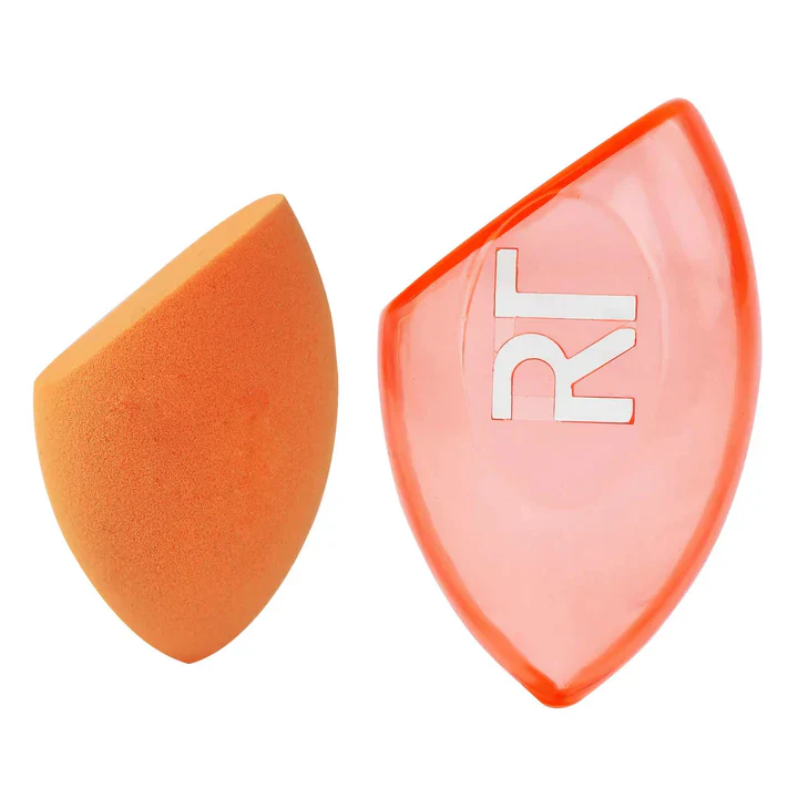 Real Techniques Miracle Complexion Sponge + Travel Case, 2 Piece Set - Image 4