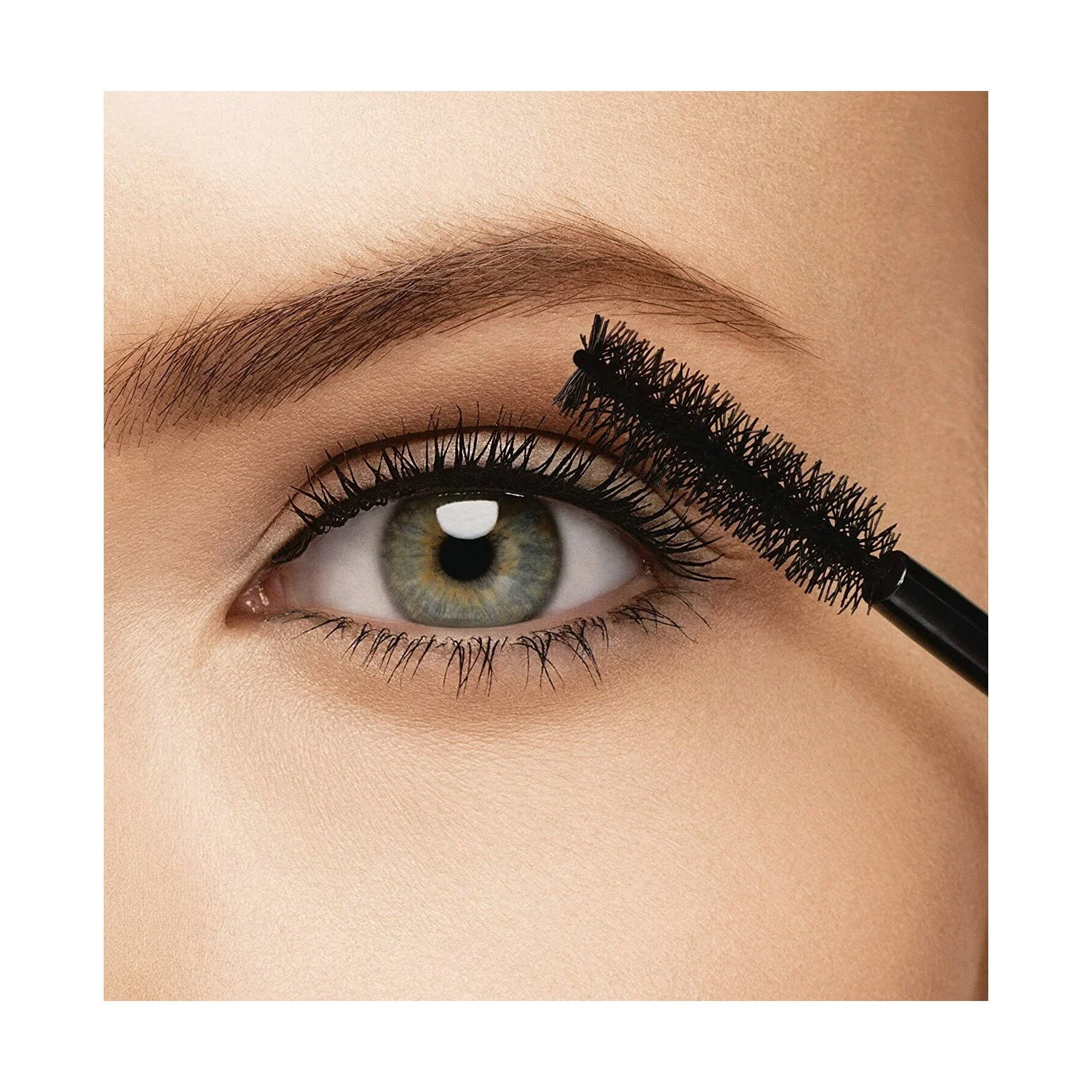 Revlon Volumazing Mascara - Image 6