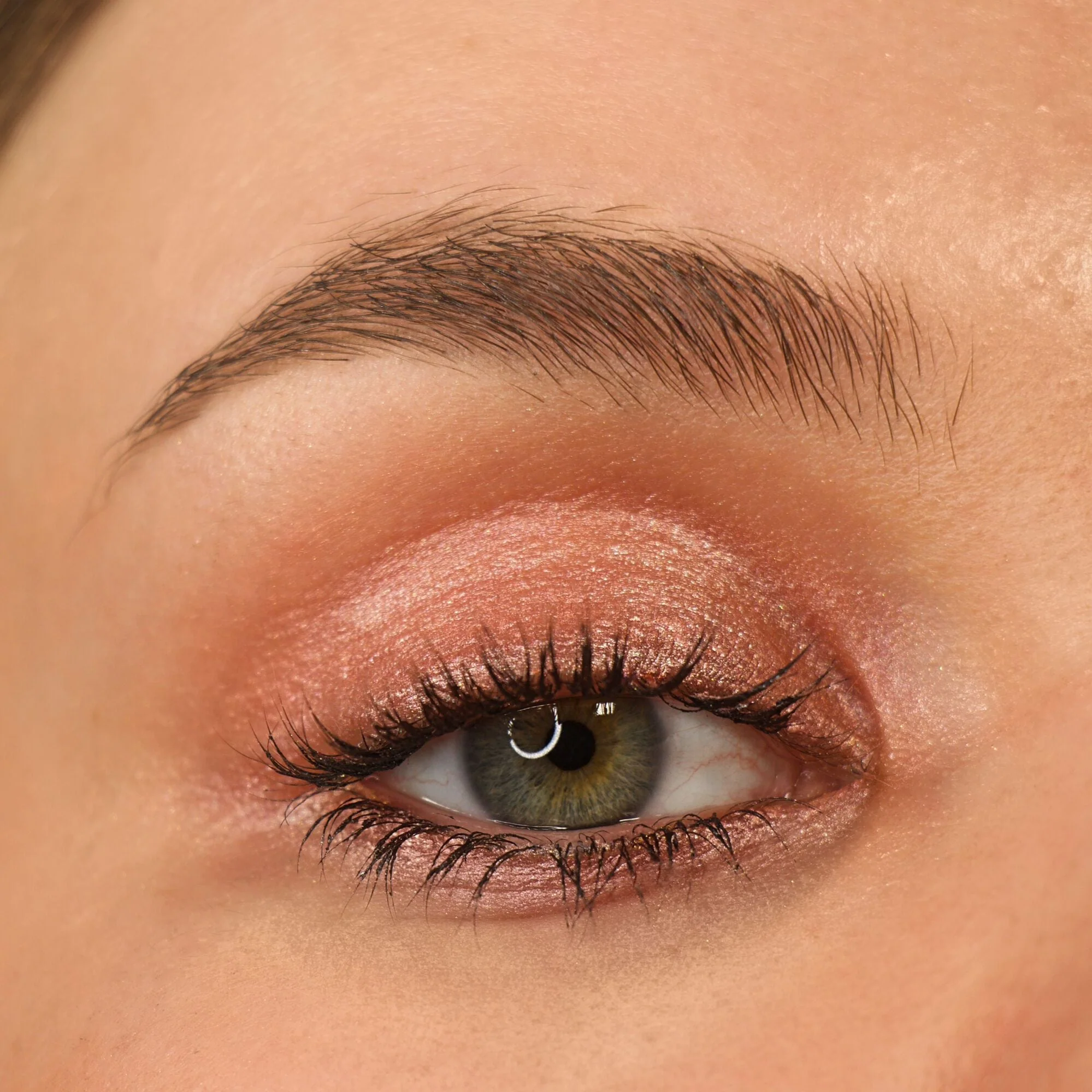 Revolution Mousse Shadow - Image 7