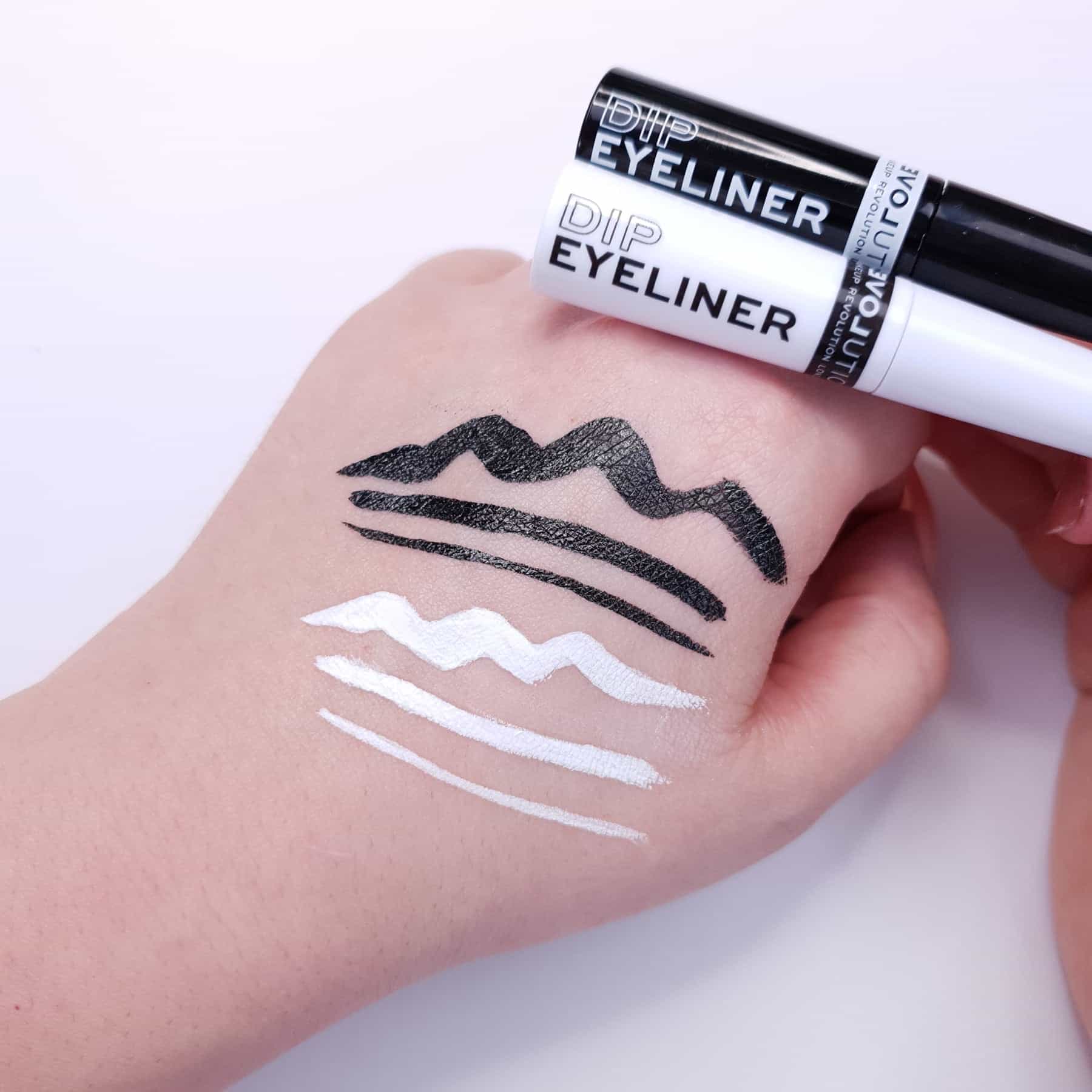 Revolution Relove by Revolution Dip Eyeliner - Image 2