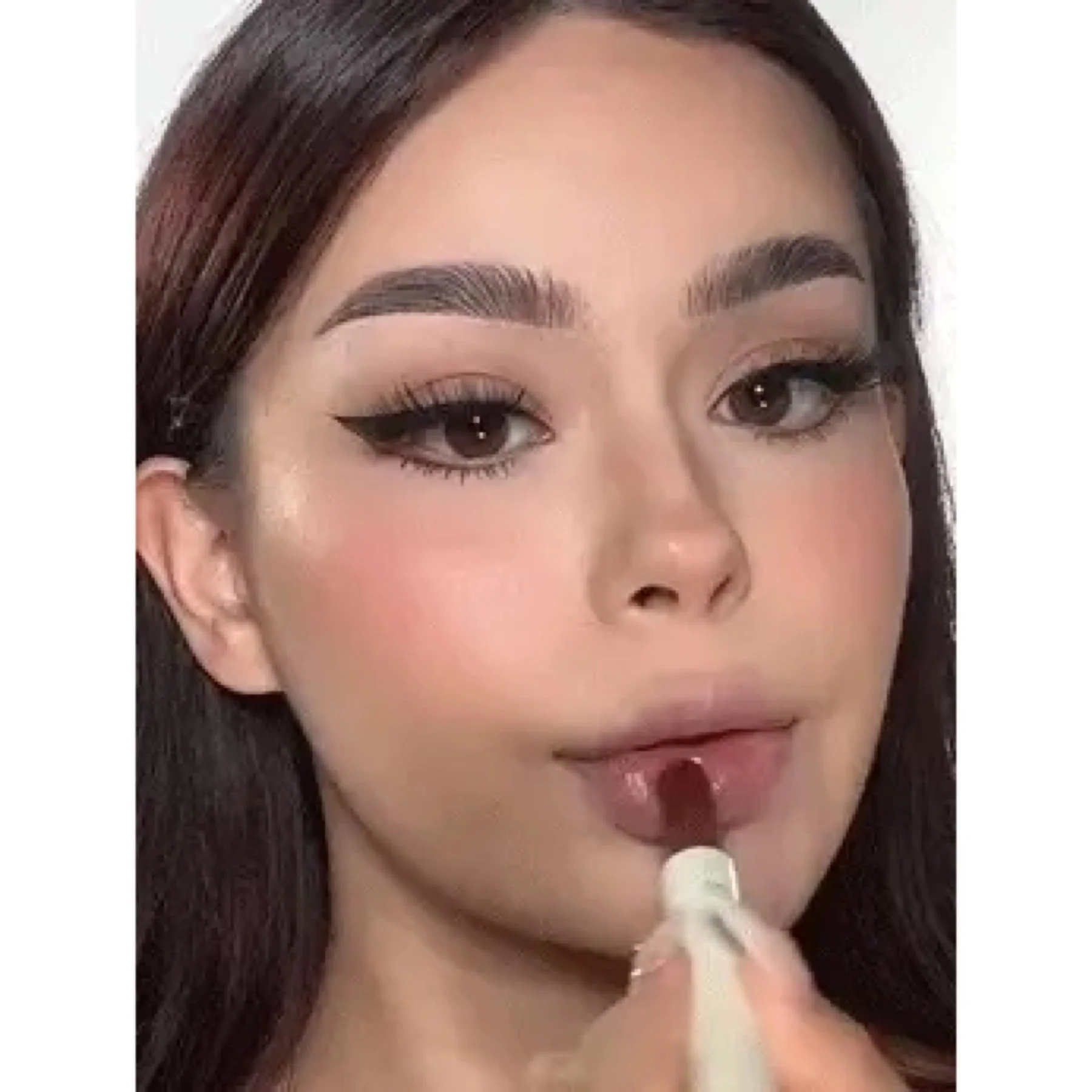 Sheglam Pout-Perfect Shine Lip Plumper - Image 23
